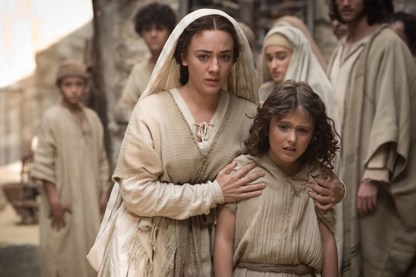 예수님도 어린시절이 있으셨다. 어머니 마리아와 함께한 12살 예수님 (영화장면)