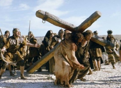우리들을 위해 십자가에 못박히 예수님 ( 영화 '선 오브 갓' 중에서) ⓒ플레인글로벌